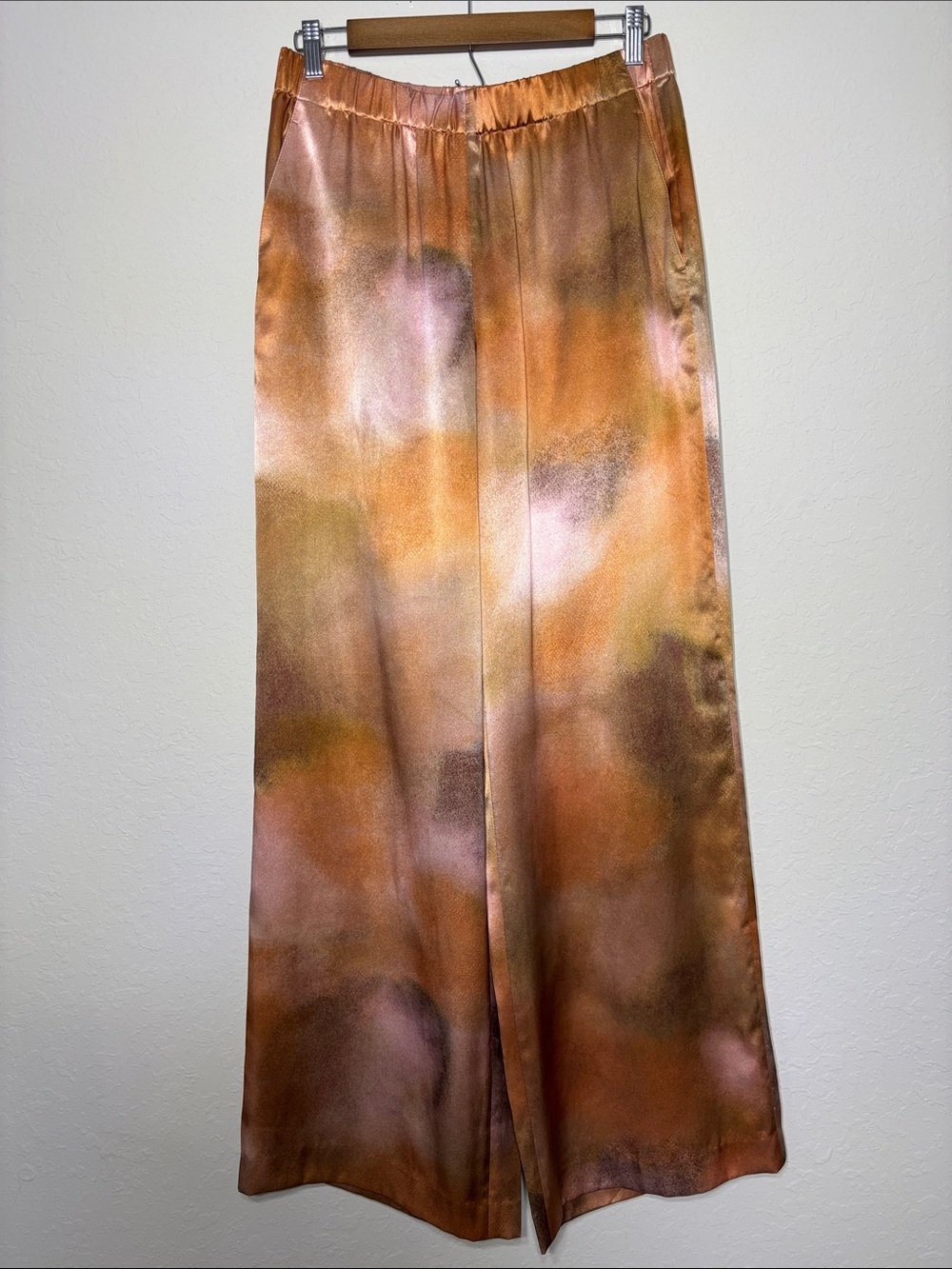Lafayette 148  Riverside Silk
Satin Wide Leg Pants Red Ochre Multi Size M NWT - Picture 4 of 8